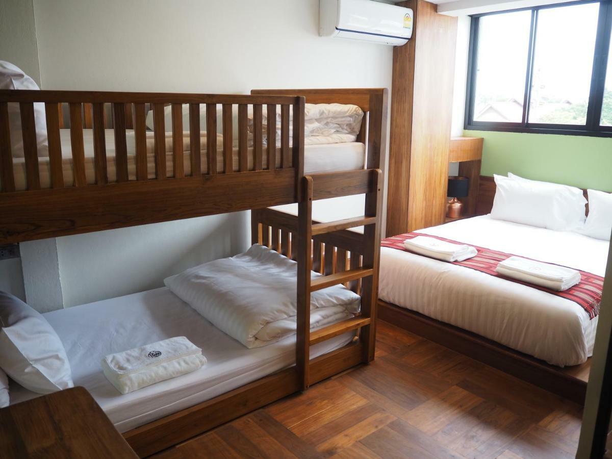 Boonnark Bed Night Bazaar No Car Parking Apartment Chiang Mai Bagian luar foto